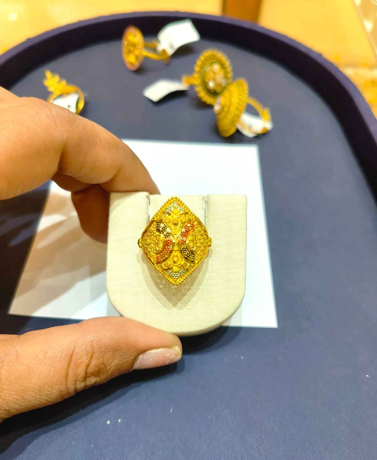 Finger Ring