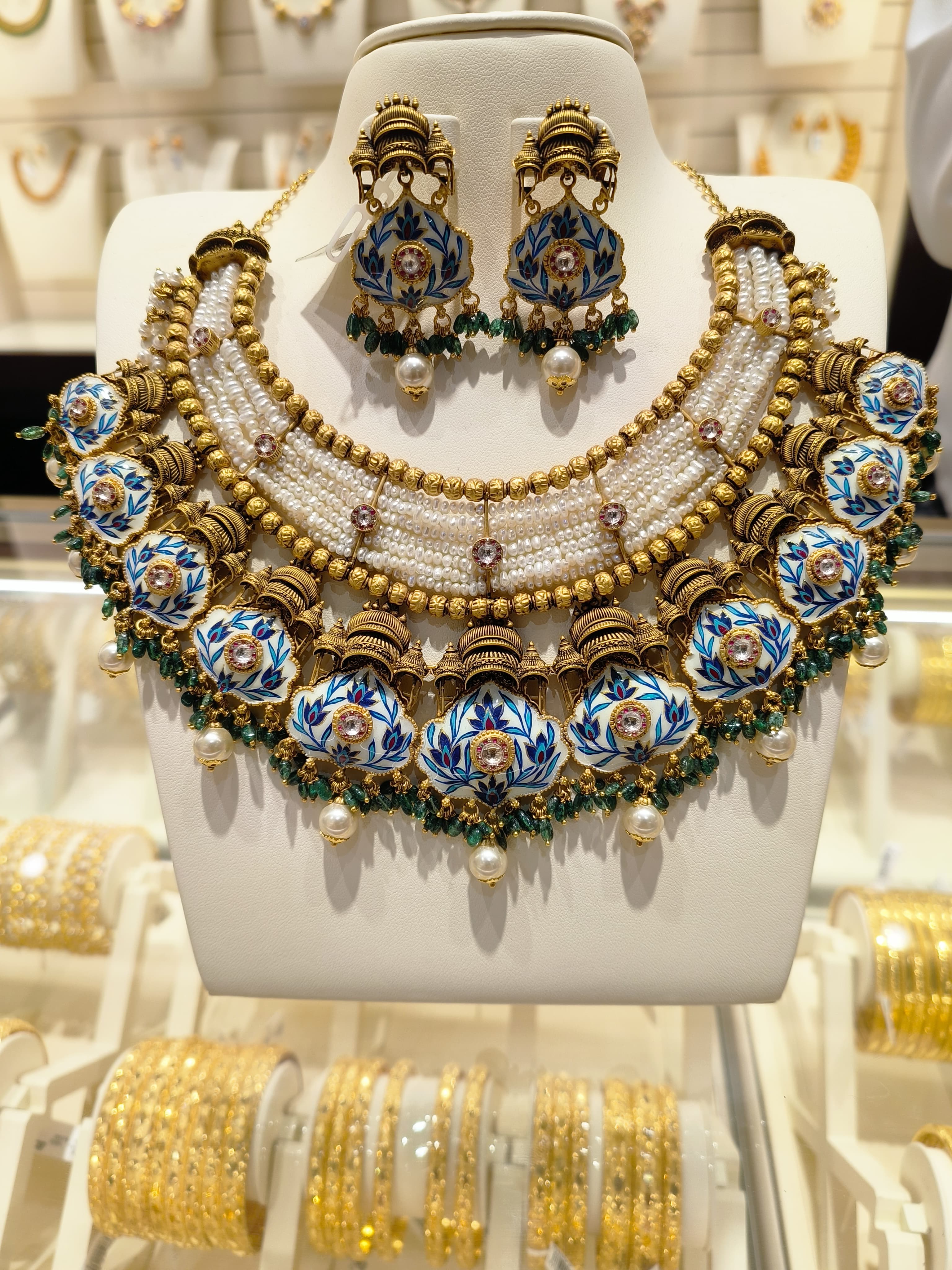 Necklace Set