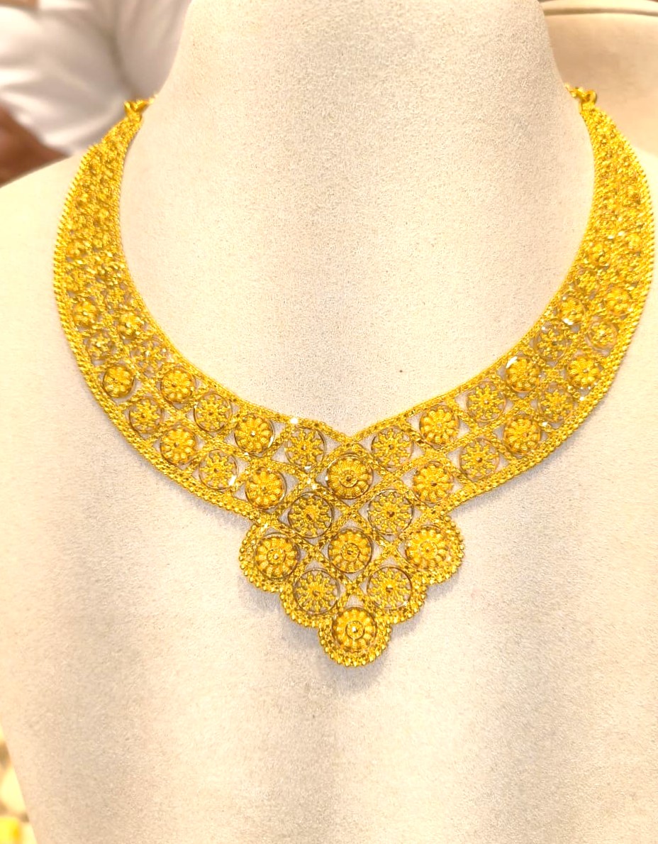 Neckpiece