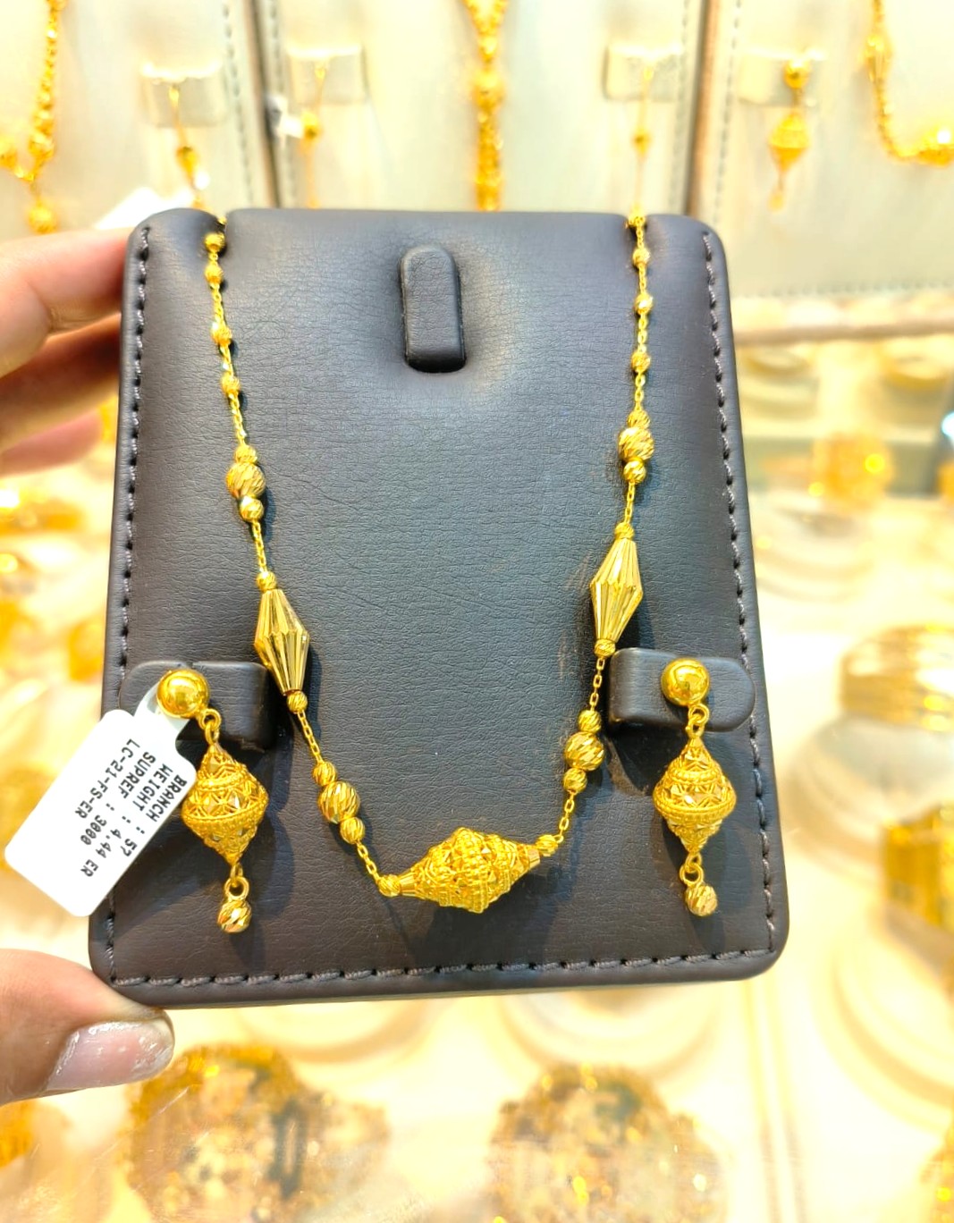 Necklace set
