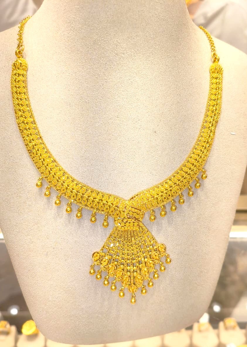 Neckpiece